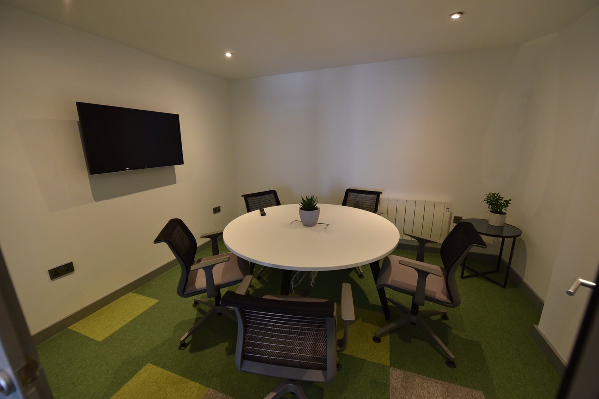 meetbythepark's tweet photo. Host two FREE hours of meetings if you book before Friday 19th July! Simply go to our website, choose your room &amp; time, and use the promo code: Summer Special🌞happy booking!🌳 #LeamingtonHour #bythehour #meetingrooms #selfemployed #professionalmen #professionalwomen https://t.co/F6ma1w43fi