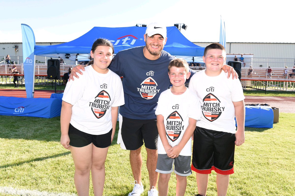 Thanks to @WelchsFruitSnck for sending these campers to my ProCamp! Looking forward to Day 2 #WelchsFruitSnacks