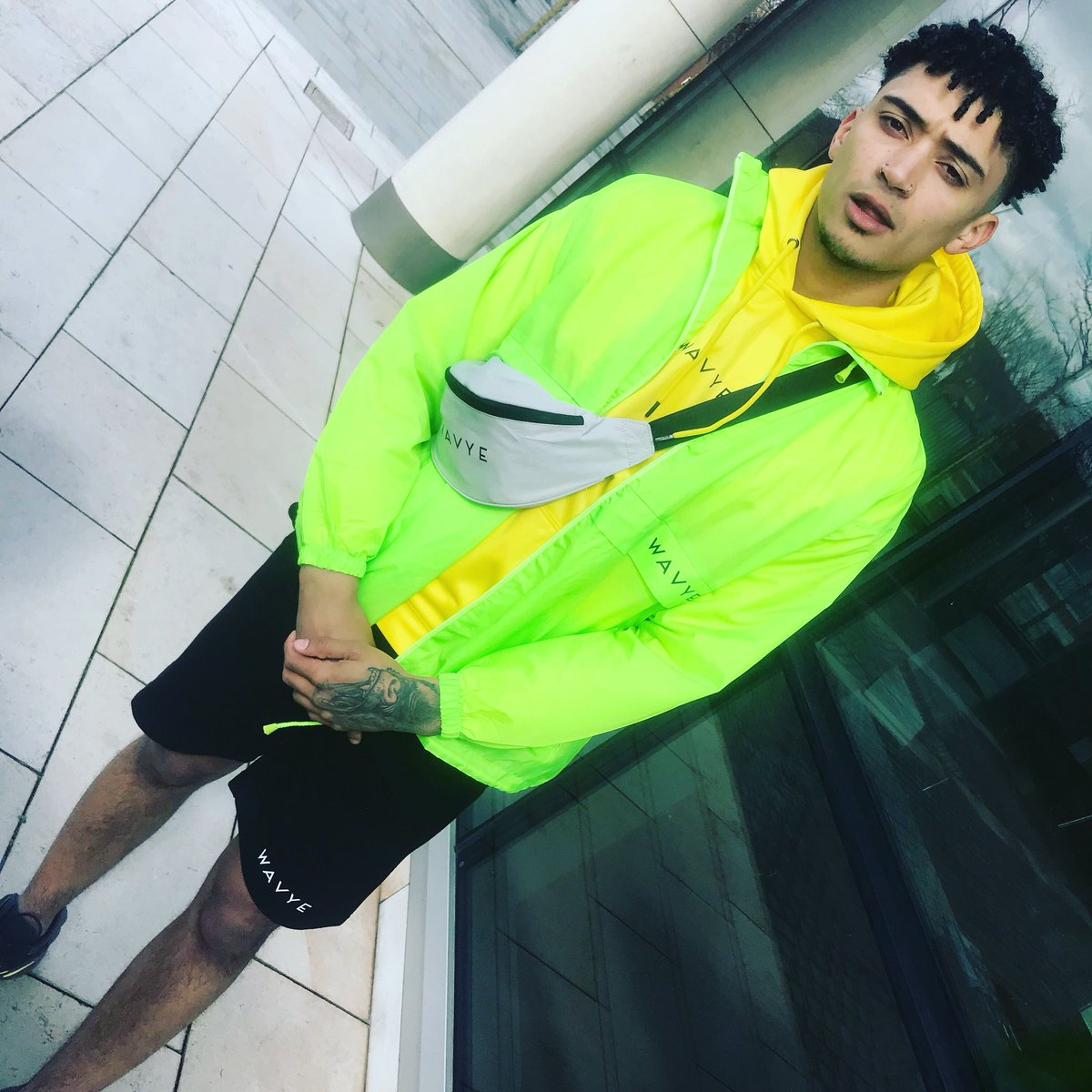 Wavye_official's tweet photo. @GlastoFest ready 🇬🇧 https://t.co/v7oCWzlG0X