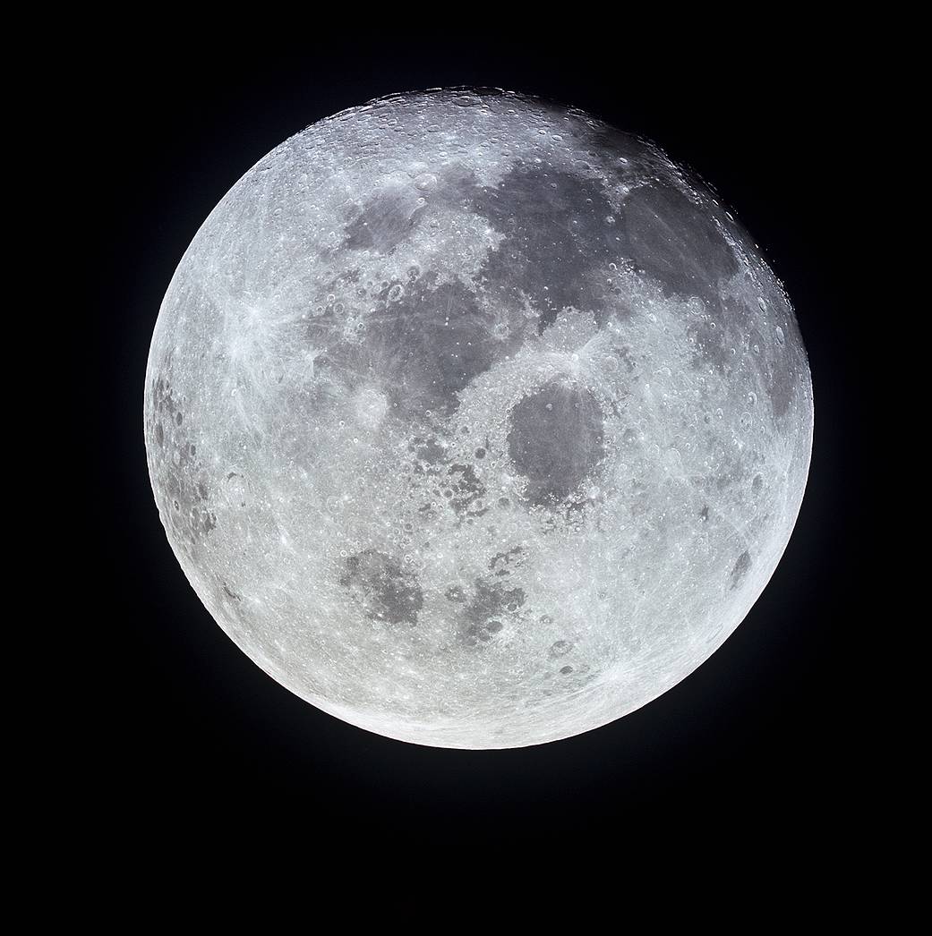 BirrCastle's tweet photo. To mark the 50th anniversary of the Moon Landing, we are delighted to host a once in a lifetime experience commemorating this remarkable achievement featuring a STAR-B-Q, guided tours ‘Leviathan to ILOFAR’ & stargazing on 20th July followed by a projection of the Moon landing https://t.co/2ESN9dp9ce