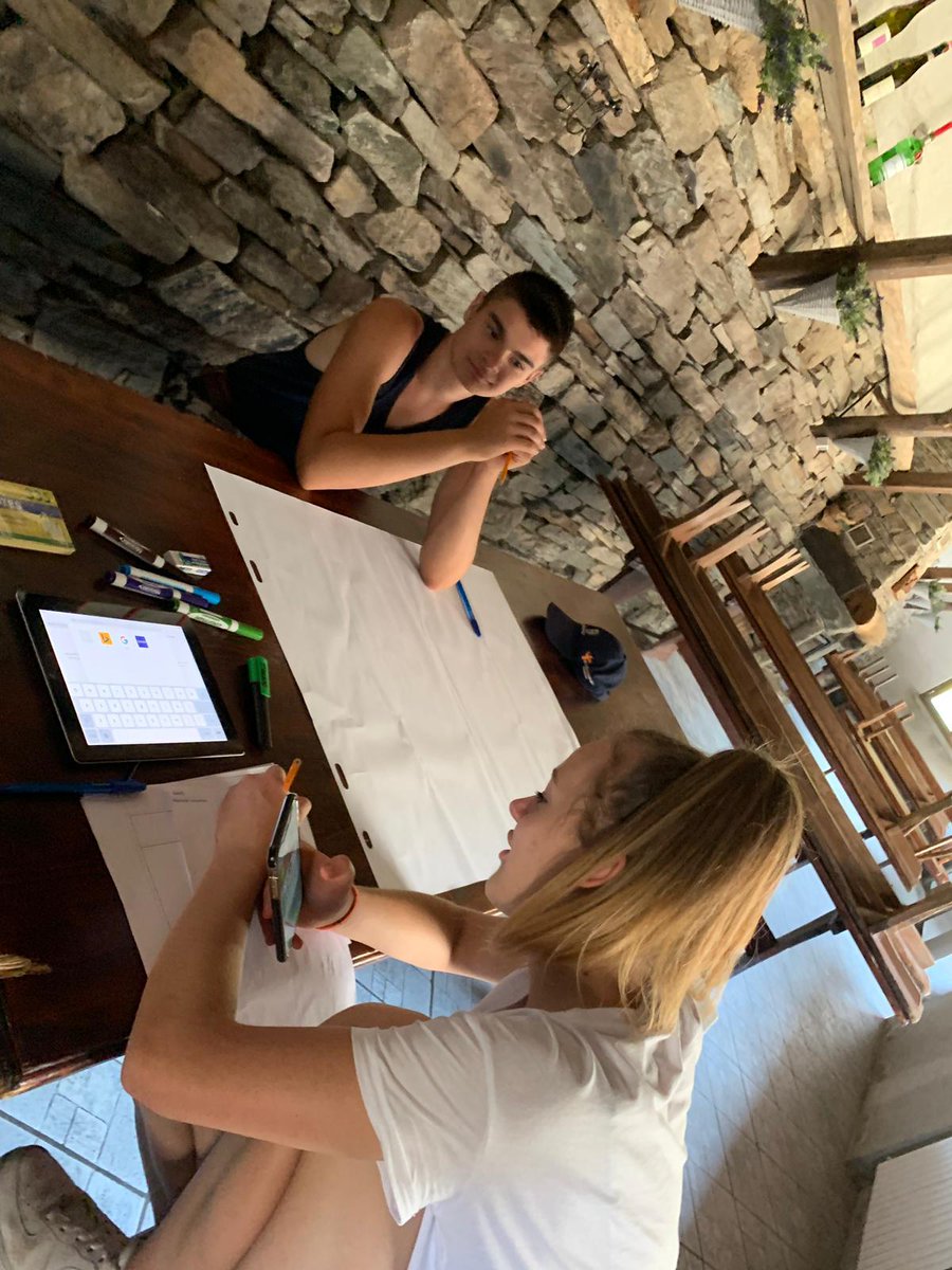 GRAIESLab's tweet photo. #26giugno Terzo giorno x i 13 ragazzi italiani e francesi impegnati a #Monasterolo in #VallidiLanzo nella #summerschool di #InnovLab progetto del #pianointegratoterritoriale #Graieslab @InterregALCOTRA su #innovazione con @CamComTorino @ColdirettiTo @PdeiMestieri @GalLanzo https://t.co/Re83yBBurU