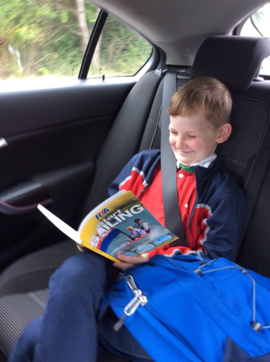 Springwood_Prm's tweet image. Well done to all pupils who took part in today’s event in Cardiff Bay. Some of us even manage to do a little revising before our sailing lesson! #springhealth #springpe