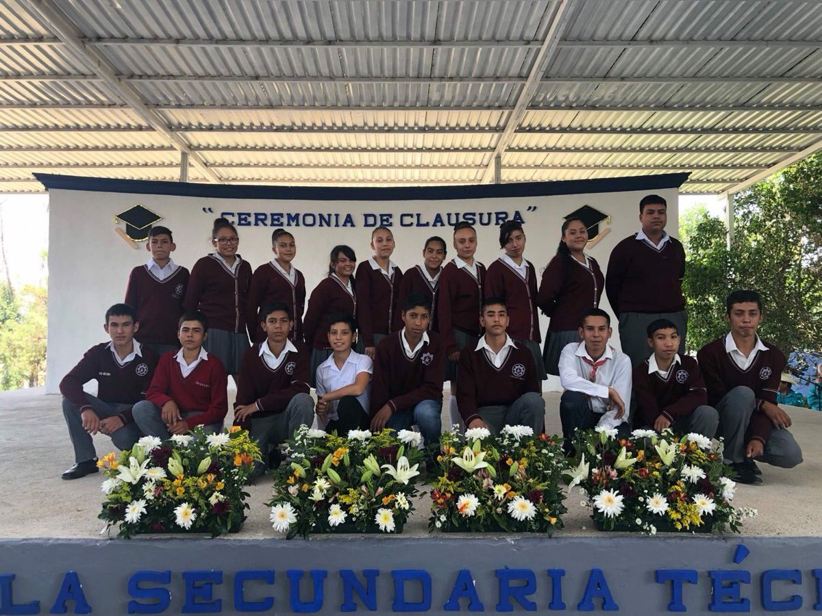 _RobledoJM's tweet photo. 25 de Junio de 2019
#EST40 #DonatoGuerra #Canatlán #Durango
Clausura del ciclo escolar 2018-2019
Generación 2016-2019
@SEED_Dgo @snteseccion12 
@vimacaar @alvaro_arellano 
@emoctezumab https://t.co/PoBbfuEjzR
