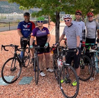 Check out the #PedalForAlz group from Salt Lake City who participated in #TheLongestDay ride! Thanks for raising funds to #EndAlz 

Led by Ambassador Hillary Beck: crowdrise.com/o/en/campaign/…