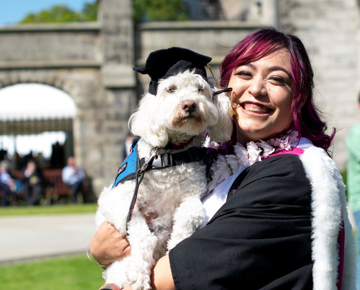 univofstandrews's tweet image. Emotional support dog, Lulu, stole the show at St Andrews graduation 🐶🐕🎓

#ForeverSaints

ow.ly/vIUV50uNtKB