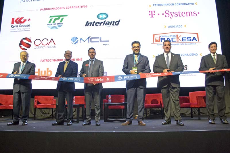 NacionTransporT's tweet photo. Más de 350 #empresas participan en #ExpoCarga2019
#ExpoCarga @ExpoCarga #ComercioExterior #Logistica #Negocios #importadores #exportadores #transportistas #Welovecargo @SE_mx #SE @UPSMexico #UPSMexico @NacionTransporT #NaciónTransporte https://t.co/CzrKLJ06vX https://t.co/8ZQXflUxQx