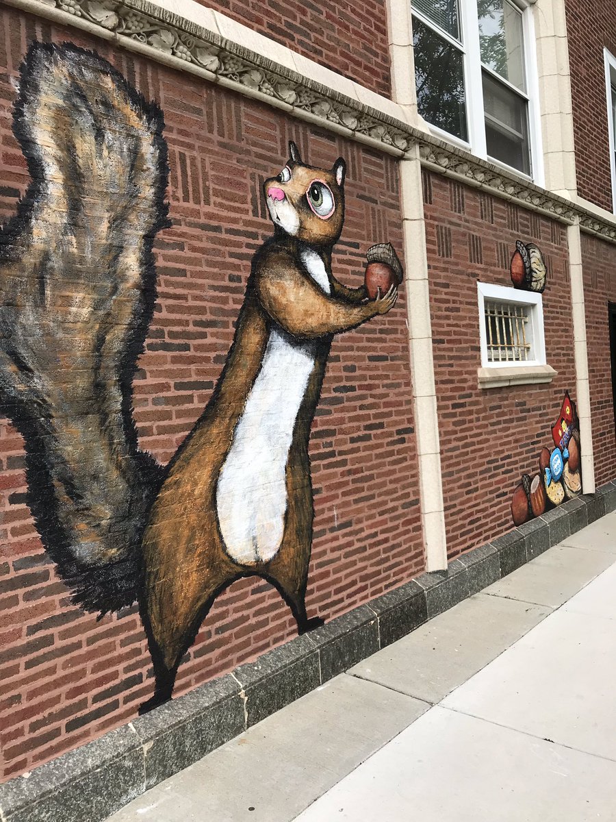 Therapiety's tweet photo. I love our new public art on Montrose. Thanks @MattMartinChi and whomever else I should thank for funding it. https://t.co/B9hlP09d0d