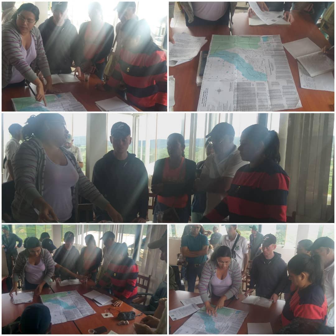 clapsabanagrand's tweet photo. Ayer reunión co junta MINEC, INPARQUES, COMUNA VOLCAN DE LA FUMAROLA, GUARDERÍA AMBIENTAL, ALCALDIA #McpioAEB en revisión permisología ambiental y resguardo al PARQUE NACIONAL YACAMBÚ junto a la alcaldesa @DiliaMEsperanza #SoyComunicadorClap @NicolasMaduro @FreddyBernal https://t.co/ViVwiiYyaF