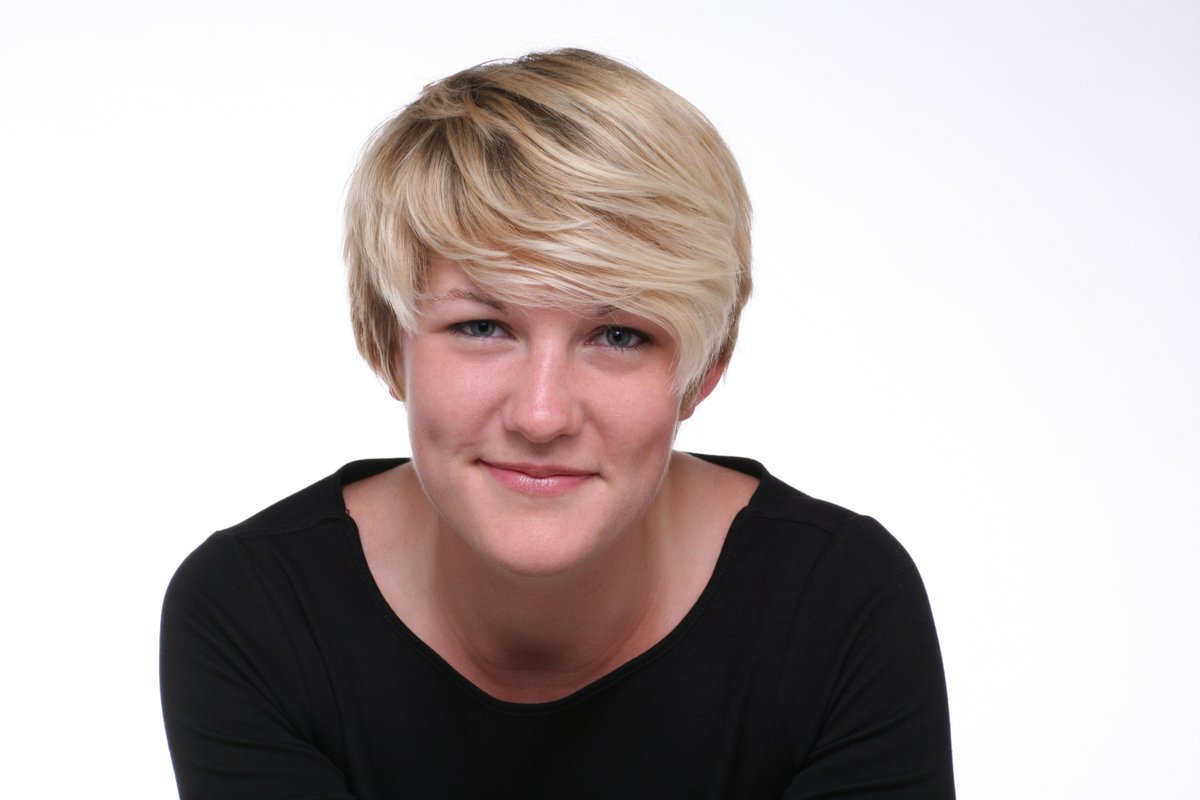 youngpoetsnet's tweet photo. Happy #NationalWritingDay!

Today we're thrilled to launch a new programme offering 50 young poets (aged 5-25) feedback on one of their poems - for free! This year we're working with the tremendous Caroline Bird 🤩🤩🤩

Interested? Find out more here: https://t.co/5Skmx2FSyb https://t.co/gkgLDcJ3Mz