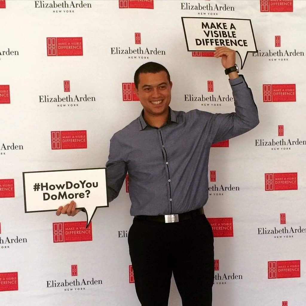9MilesProject's tweet photo. 4 years ago today...
@NigelSavel was the #Grandprizewinner at the @EArdenSA #MakeaVisibleDifference awards in Jhb 🏅Receiving that recognition just 2 years after starting #9Milesproject was such an honour for us #throwback https://t.co/DNHRzcUQYh