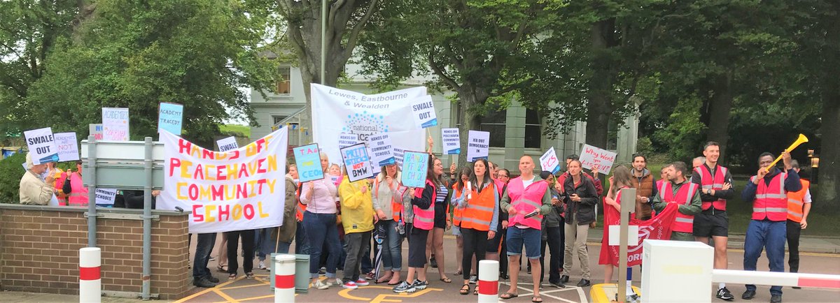 SouthEastNEU's tweet photo. Why won't @EastSussexCC listen? Parents, teachers and the wider community don't want the school turned over to an academy chain. Simples! So we went to County Hall! https://t.co/JPQEVigNwg @NEUnion @cyclingkev @SaveSchoolsUK @antiacademies https://t.co/u6xERnVGfX