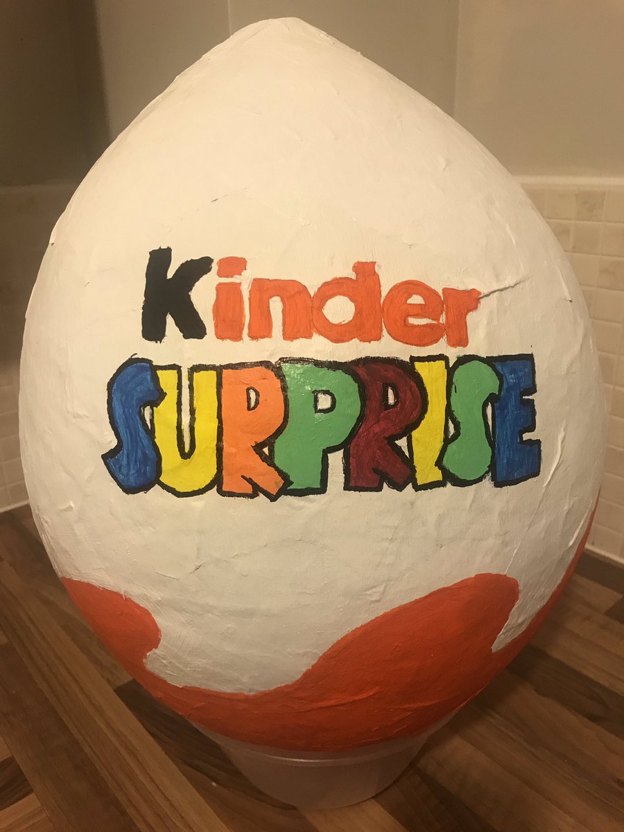 Laurapriddey's tweet photo. I don’t like to be big headed but I feel like such a genius and very proud of my large kinder egg 😍🙈 https://t.co/ivAJaWw6ka