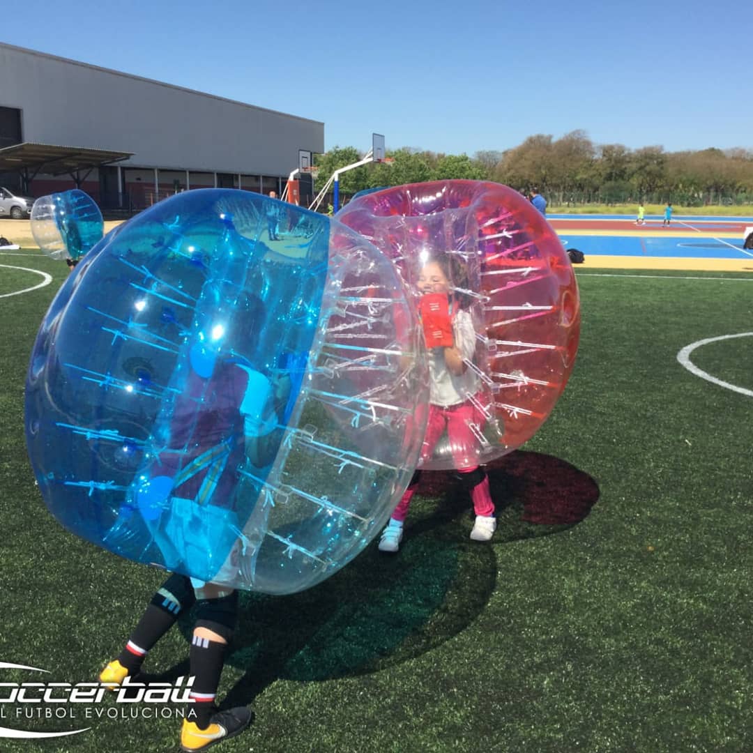 Gracias a la numerosa participación en el <a href="/OlivaSportCF/">Campus OlivaSport</a> tendremos una actividad nueva y muy especial.
Este año nuestros niños y niñas podrán disfrutar del fútbol burbuja de la mano de <a href="/se_soccerball/">soccerball</a> 😀😀😀
Pasaremos una mañana muy entretenido y llena de risas🤣🤣🤣