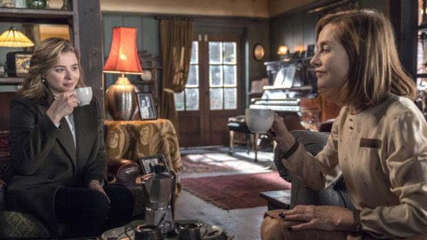 마담싸이코 (그레타) 보았고요 스릴러 영화라고 생각하면 솔직히 그렇게까지 재미있지 않았지만 이자벨 위페르와 클로이 모레츠가 나오는 세미퀴어...