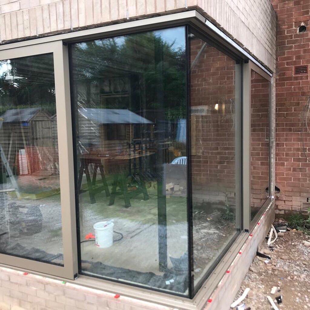 OpenSpaceAlu's tweet photo. 3 successful projects completed last week...

1 x sliding door
1 x corner-less sliding solution
1 x glass-to-glass corner sliding solution

We are so happy that our expertise is helping homeowners open new spaces

Get in touch with us today for a free consultation 🏡 https://t.co/xbyiABYbnz