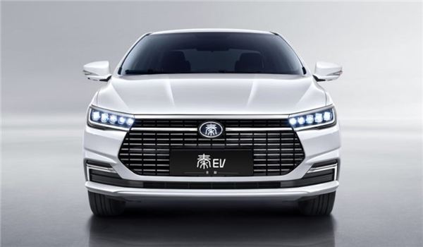 Gasgoo_com's tweet photo. @BYDCompany a few days ago released a series of photos showing the interior details of the all-new #BYDQin. #BYD #BYDNewModel #gasgoo https://t.co/eDx0ls9nrw https://t.co/3CcGC8SRgr