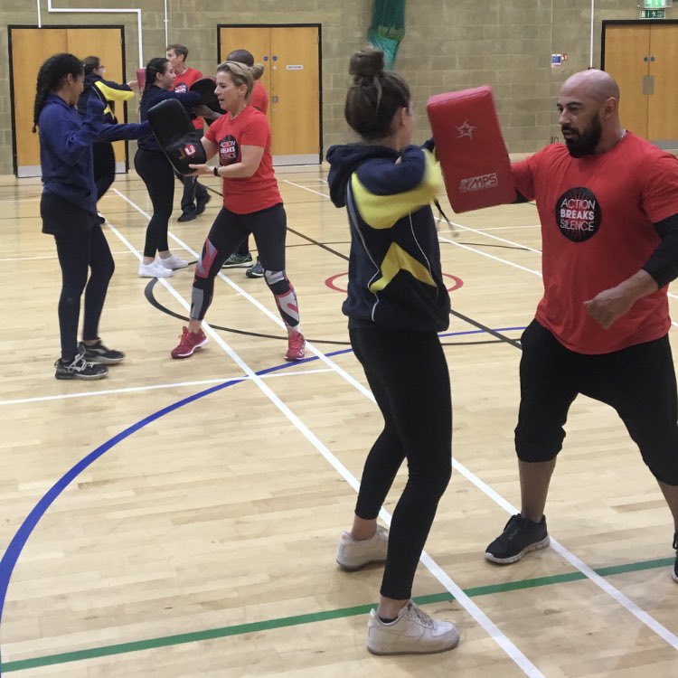 STAHS's tweet photo. Year 9 and 10 have been learning some empowering life skills in self defence workshops this week. 💪 Thanks for the lessons @ActBreakSilence #stahsintegrity https://t.co/KqIneRthca