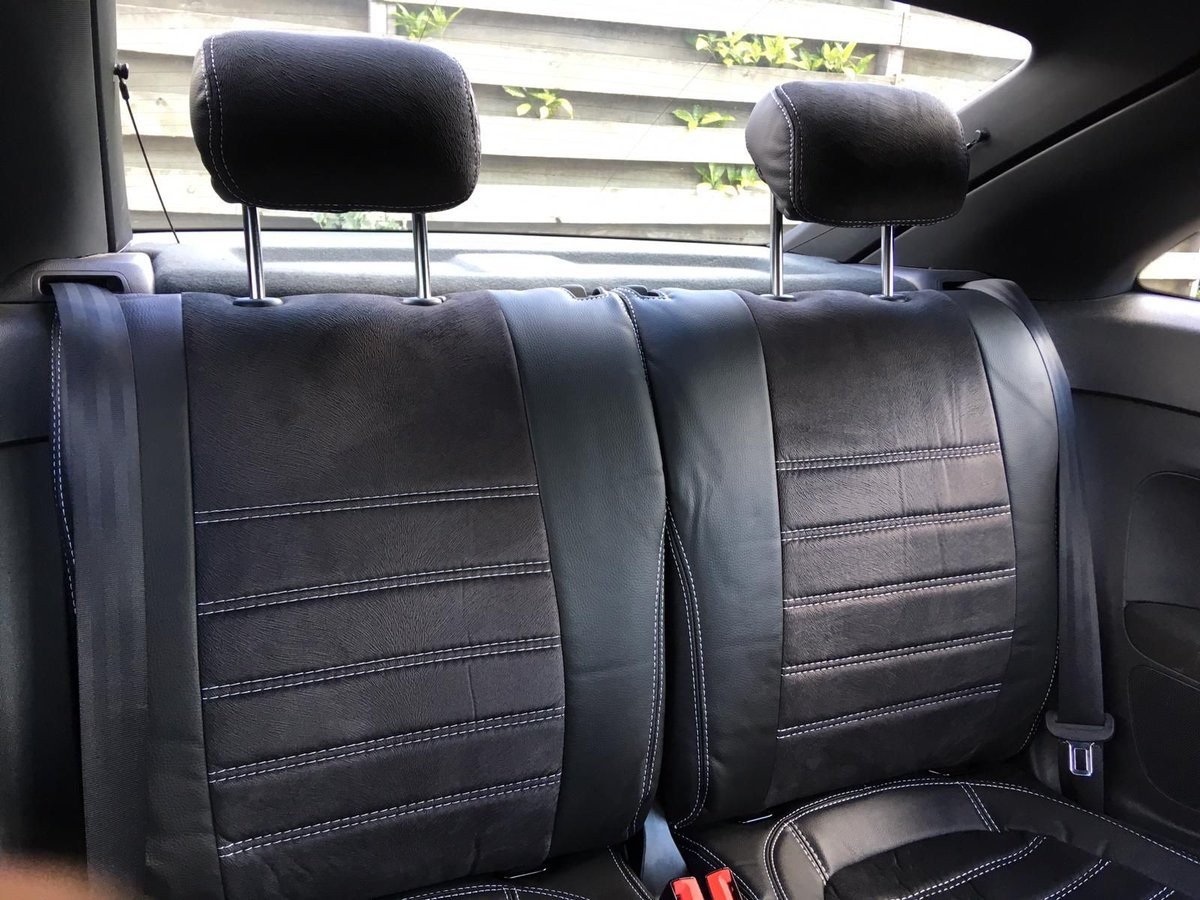 automattenkopen's tweet photo. Deze Beetle Volkswagen is weer helemaal opgeknapt van binnen! De Beetle eigenaar heeft gekozen voor een Skai leren bekleding met een Suede zit vlak. Super mooie en duurzame look! Kijk op onze website voor de configurator: https://t.co/j9ZZcEqcup https://t.co/pKJEt6Hr0P