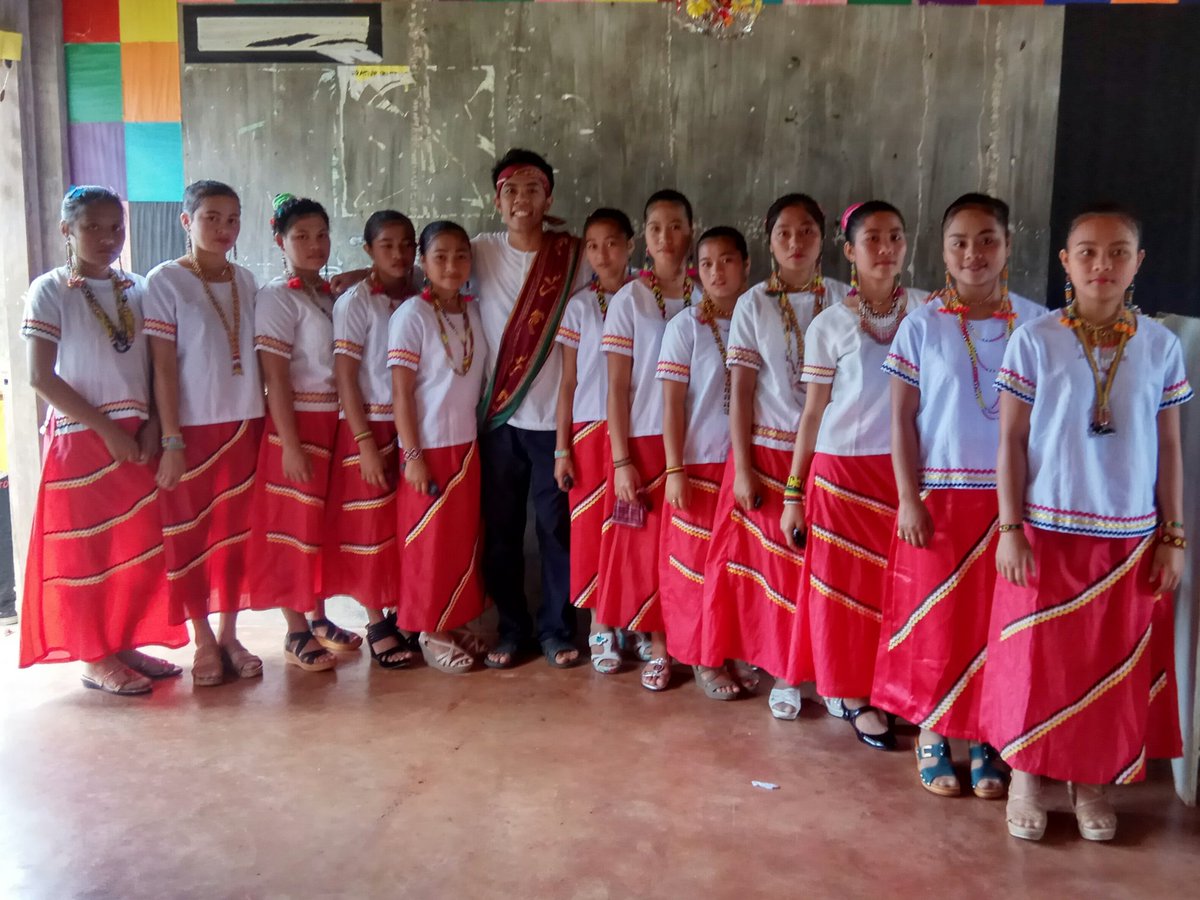 KasamangChad's tweet photo. Three years since college graduation. We shall continue to #ServeThePeople!
CHAD ERROL BOOC
2012-51283
From Computer Science π» to the Countryside π
#FromCStoCS https://t.co/EAfDokrJKQ