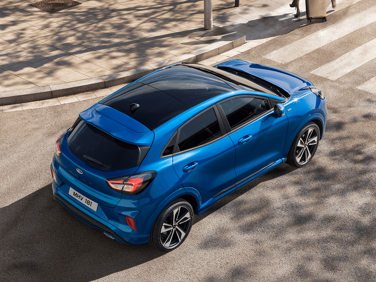 Predstavljamo eno najbolj pričakovanih Fordovih novosti letos! 😍 Puma je kompaktni križanec s potezami športnega terenca, ki združuje zapeljivo oblikovanje 💙 in učinkovito porabo goriva s tehnologijo blagega hibrida 👉 bit.ly/NovostFordPuma