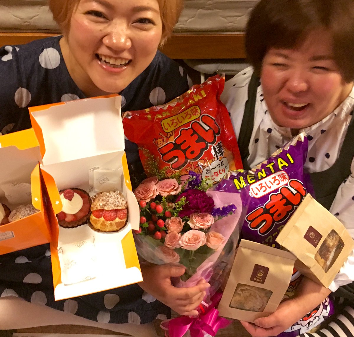 pinkyponky1115's tweet photo. お家に帰って
おばーに報告
感謝🙏
#sui7 https://t.co/M0aYC8tlLY