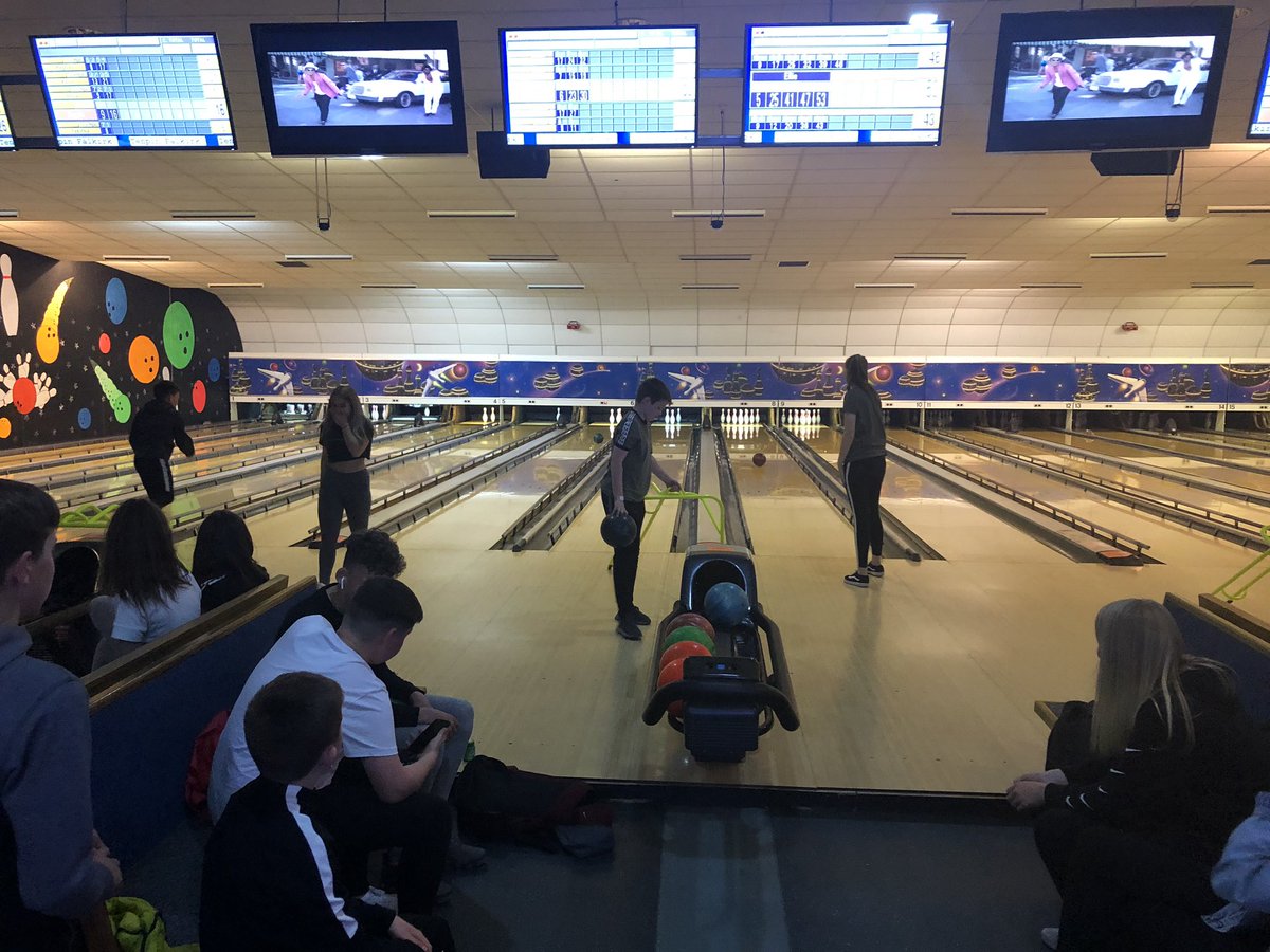 DunfermlinePE's tweet photo. Bowling afternoon with our 100% club! 
#pe #participation #ourschool #dhs #bringyourkit https://t.co/MYmBDjRwZF