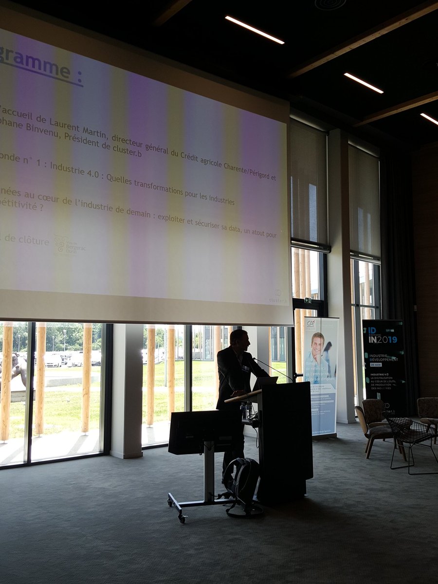 Clusterb24's tweet photo. #IDIN2019 ouverture de la conférence par Laurent Martin https://t.co/5msHcC0jz1