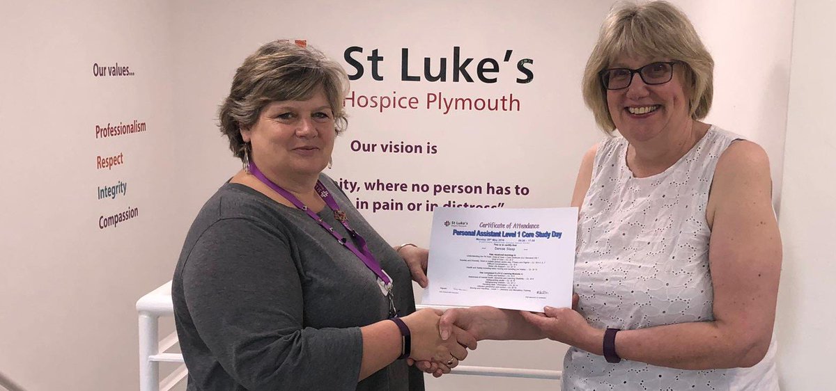 StLukes_PHB's tweet photo. @StLukesPlymouth have devised a core training day to support self employed PA's in the community. It covers all aspects of the Care Certificate. Denise is the first Personal Care Assistant to complete her core training - congratulations! @StLukes_PHB @NHSDevonCCG #phb #education https://t.co/wMuGkWYcc7