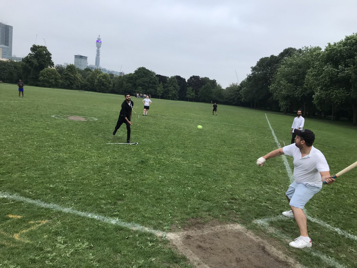 Pivot_Finance's tweet image. Great game of rounders yesterday with @FruitionProp and @wearepropio 

#rounders #regentspark #bridging #team #manofthematch #pivot
