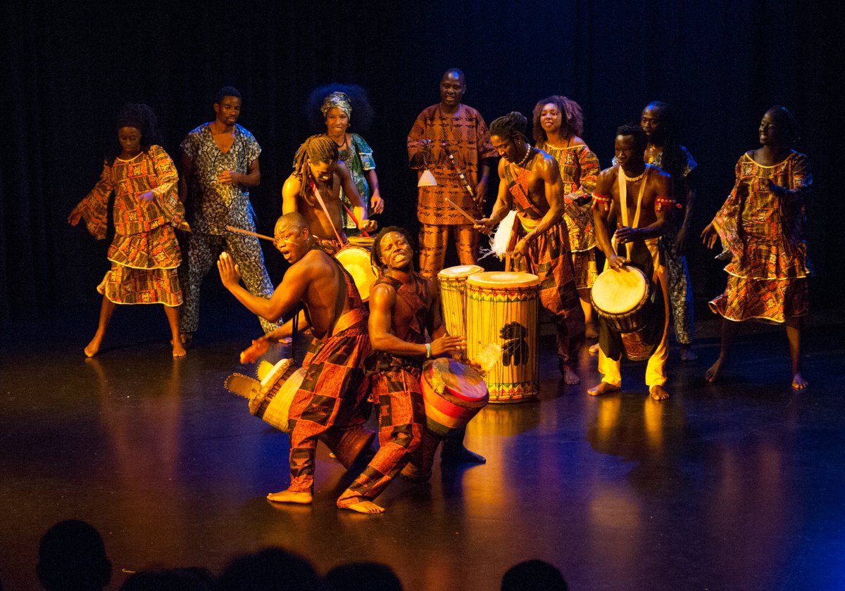 BarryMemo's tweet photo. ☀️Hot off the heels of their main stage performance at WOMAD Festival, Wales-based @NIMBA bring the pulsating sounds of West-Africa to Barry with their music &amp; dance extravaganza!  

Free workshops, jam-sessions, summer school and performances

More info: https://t.co/JizffceZh6 https://t.co/HUQlVSClev