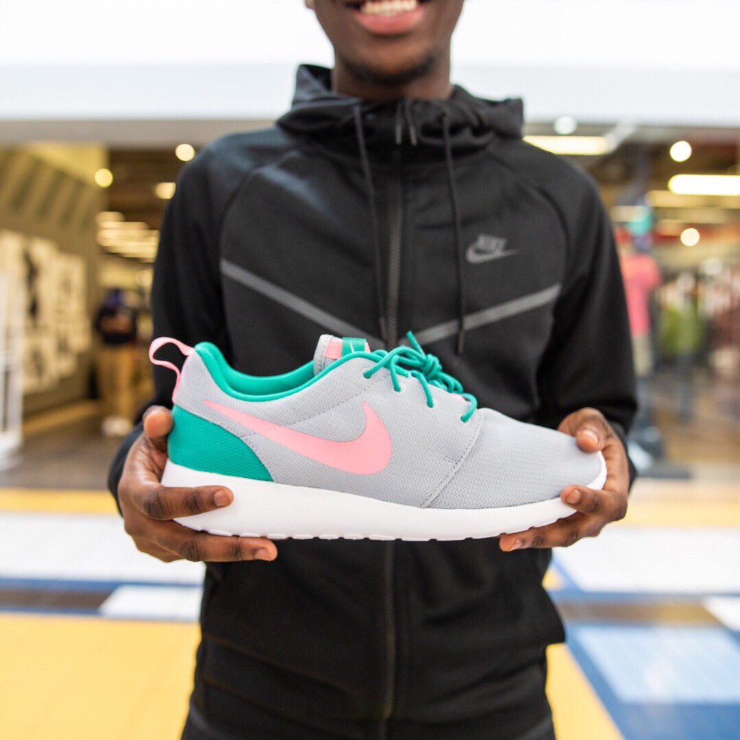 nike dixie mall hours