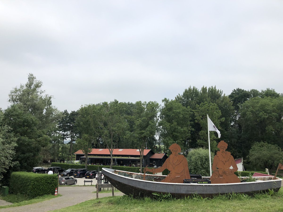 JolandaBakkker's tweet photo. Veel #Bewolking vanmorgen in het Westen Weinig klandizie vanmorgen bij t zwembad #Hitland #NieuwerkerkaandenIjssel wel wind voor molen #Windlust op #kortenoord @eelko2 @OmroepZuidplas @ricoschroder @Alpenweerman @BuienRadarNL @weeronline https://t.co/VGCA8ZDh3l