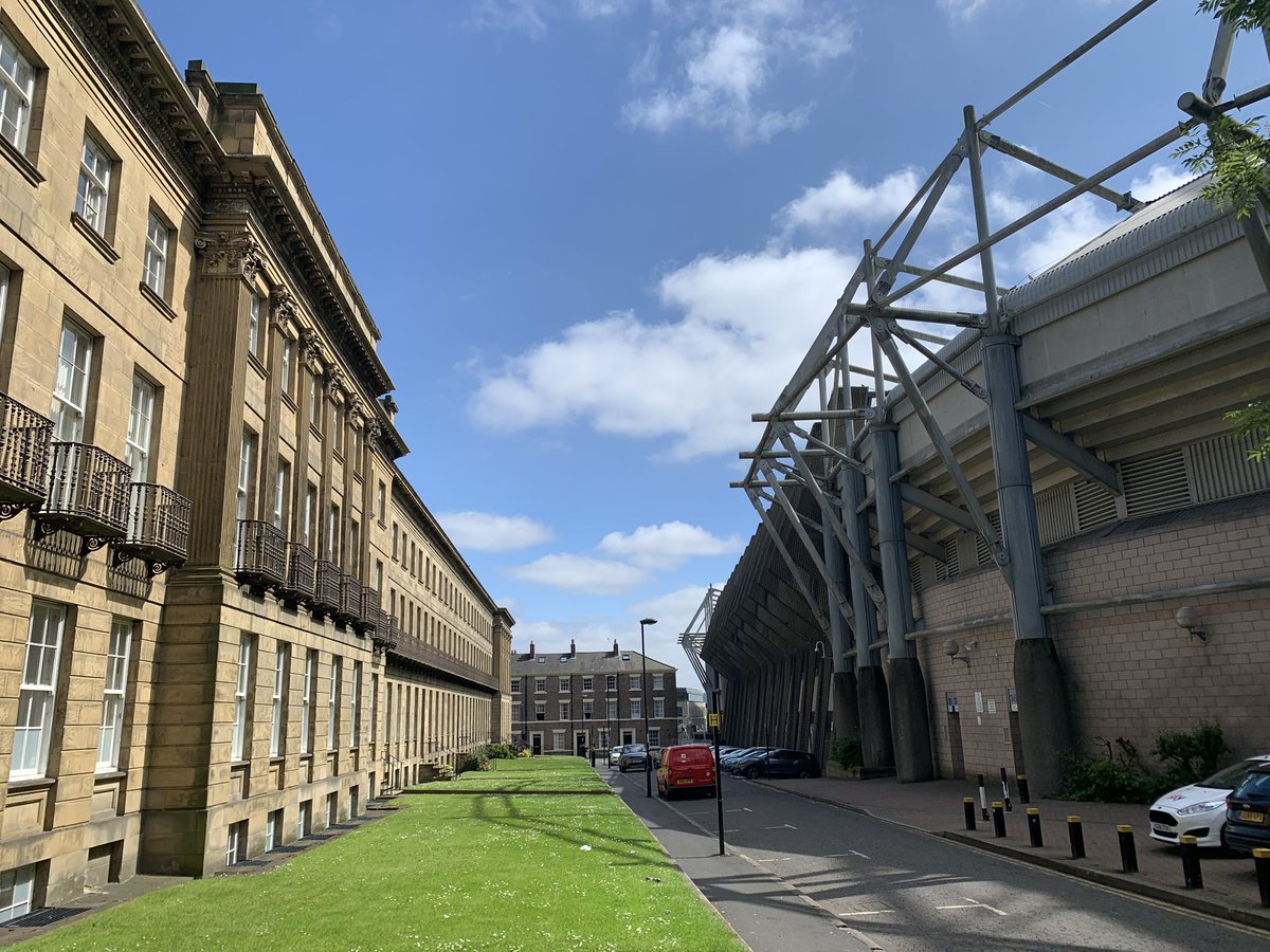 Gratuitous shot of Leazes Terrace (1829), with SJP’s East Stand (1973), and Leazes Stand (2000).