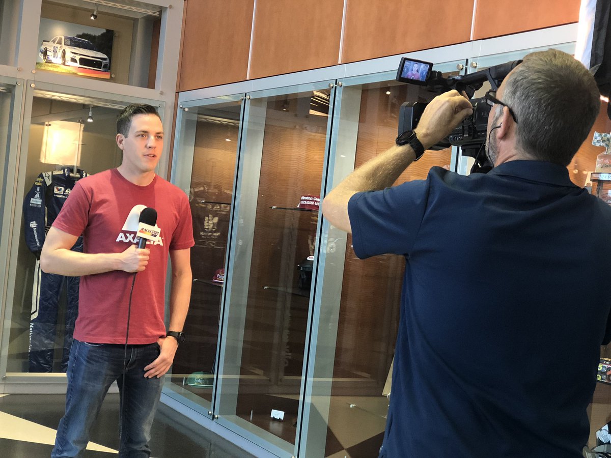 No. 5 Team tweet media