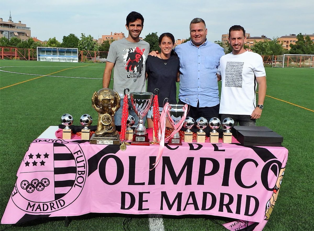 olimpicomadrid's tweet photo. PRIMER EQUIPO

@Caminolarru ✍🏻✍🏻
Seguirá al mando del primer equipo del @olimpicomadrid durante la temporada 2109/2020

Seguirá acompañada por @miguelapm_ , y @AntonioArnanz 

👏🏻👏🏻👏🏻👏🏻👏🏻👏🏻👏🏻👏🏻👏🏻 https://t.co/oAAG8gTeeJ