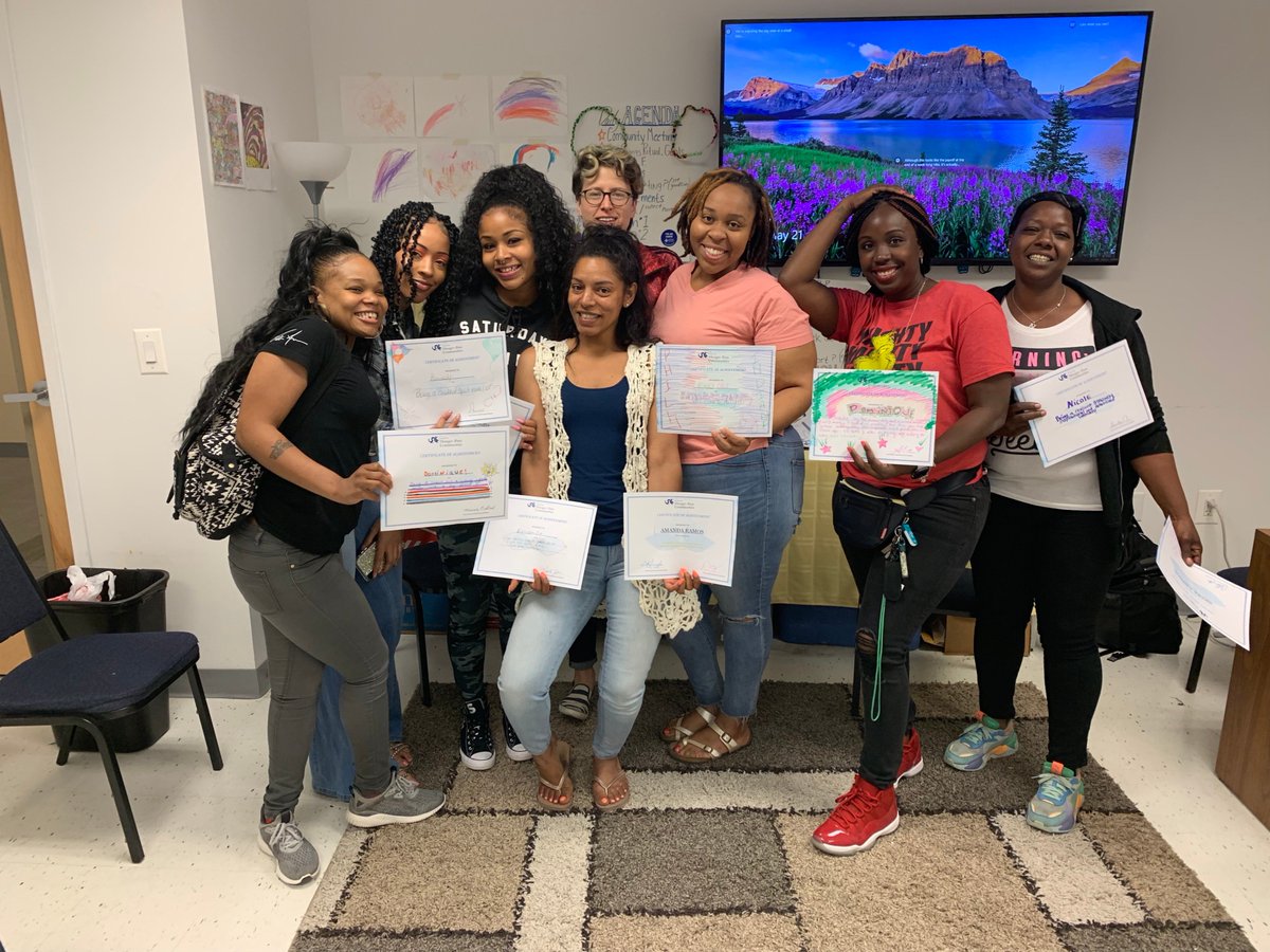 thebwhnetwork's tweet photo. Congratulations to our members who recently finished their classes!  We are proud of all that you do and your hard work during the program! #BWHN #BuildingWealthandHealth #financialliteracy #traumainformed https://t.co/HAisanZOoO