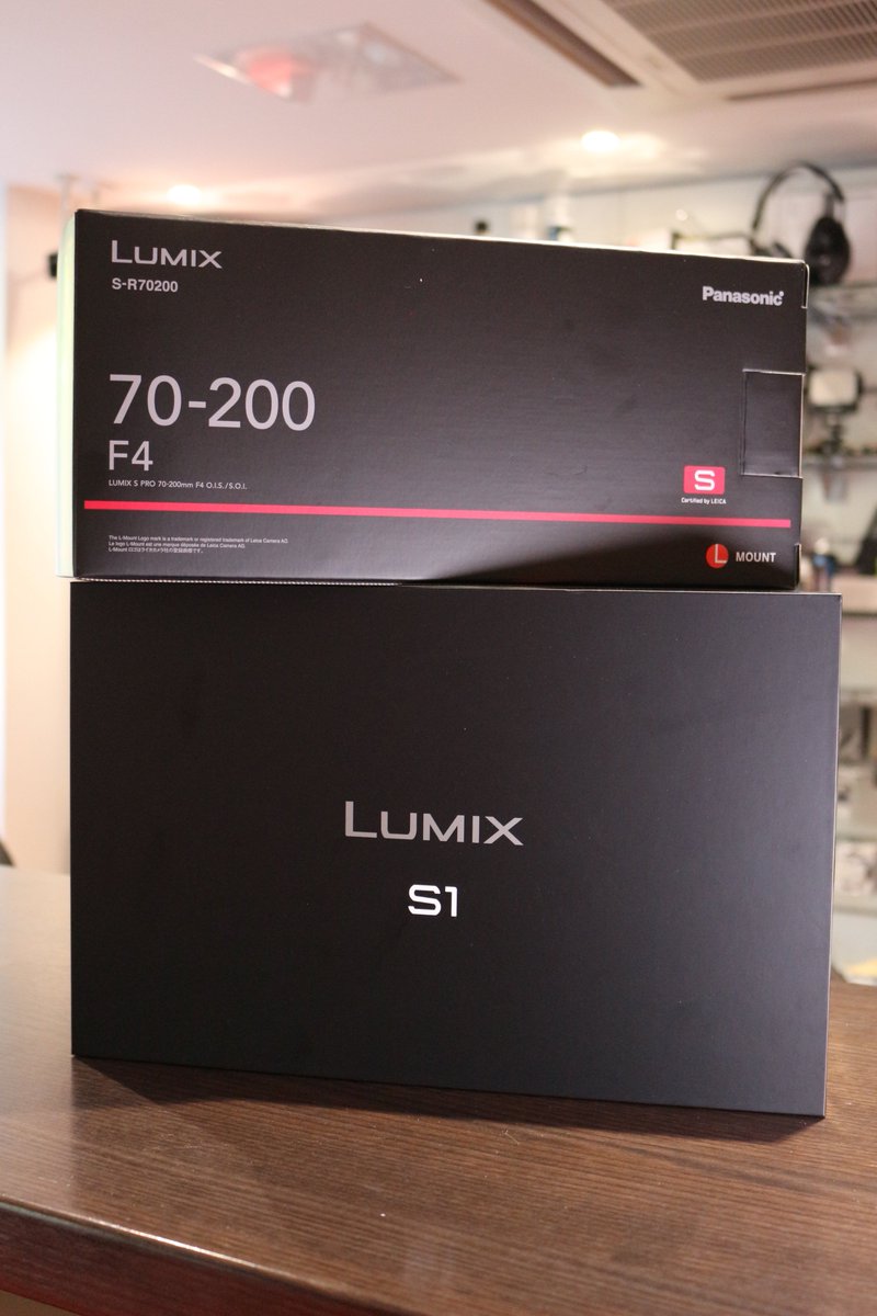 Visualimpactfr's tweet photo. [#UNBOXING #LUMIXS1] Le premier appareil photo numérique plein format  Panasonic est arrivée chez Visual Impact France ! N’hésitez pas à venir  l’essayer !!! 
#VisualImpactFrance #Panasonic #PanasonicLumix #LumixSeries https://t.co/mRE09kiZcY
