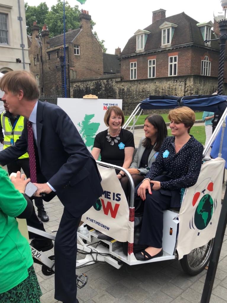 HarrietHarman's tweet photo. Impossible to overstate the importance of #ClimateChange Thanks to all that came to @UKParliament to demand action! #TimeisNow 🌎 @wwf_uk @lisanandy @EmmaHardyMP @stephenctimms https://t.co/LOwHsZRp6d
