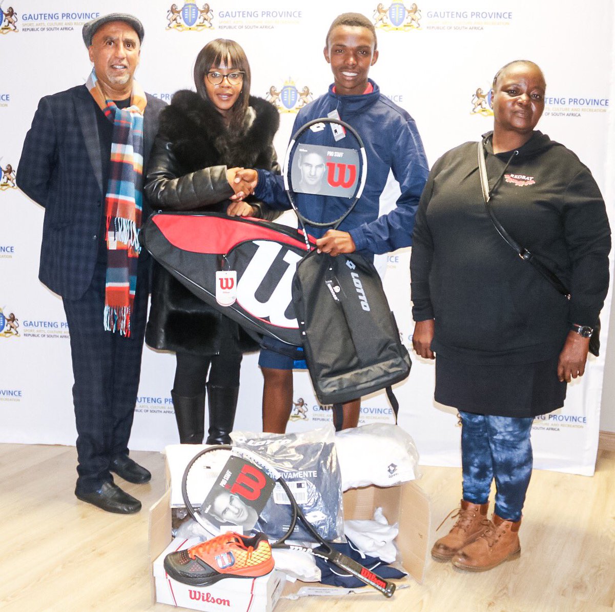 GautengSACR's tweet photo. Gauteng MEC for Sport, Arts, Culture and Recreation, @MbalentleHlophe has congratulated and wished luck the up-and-coming tennis star Lesego Mokgoetsi. #Gautengatwork https://t.co/DzhTsMBcgl