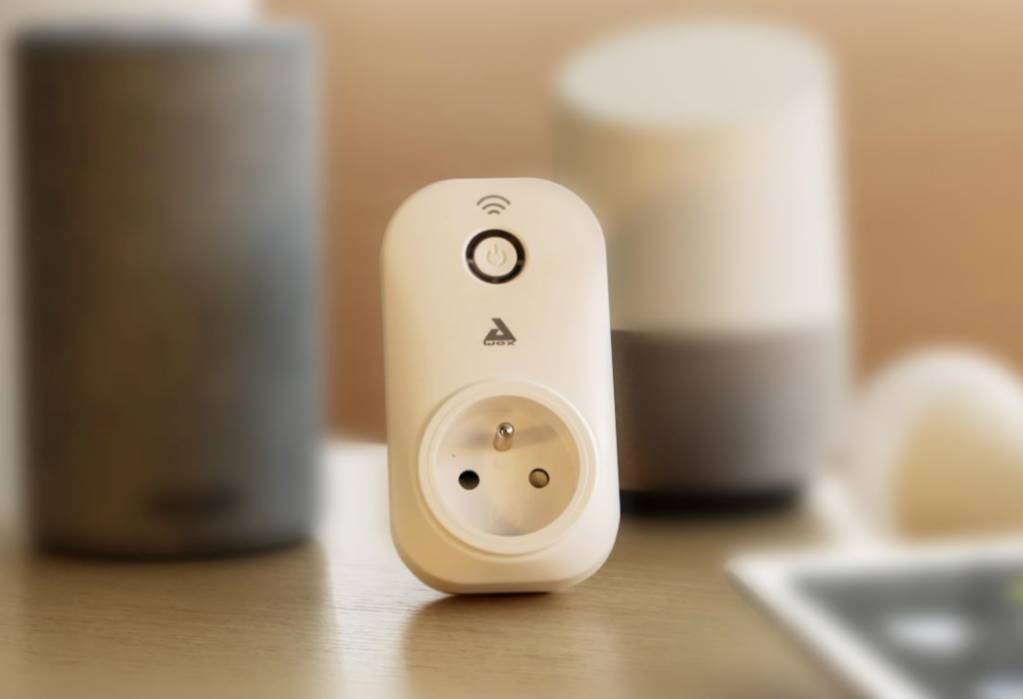 planetsansfil's tweet photo. #Awox PLUG PLUS, la nouvelle prise connectée du géant français. -
Article complet : https://t.co/UkyYE7h3Jj -
#AwoXPLUGPLUS #IoT #ObjetConnecté #ObjetsConnectées #PriseConnectée #SansFil #WiFi #WiFi #Wireless https://t.co/2iaPHpgTU3