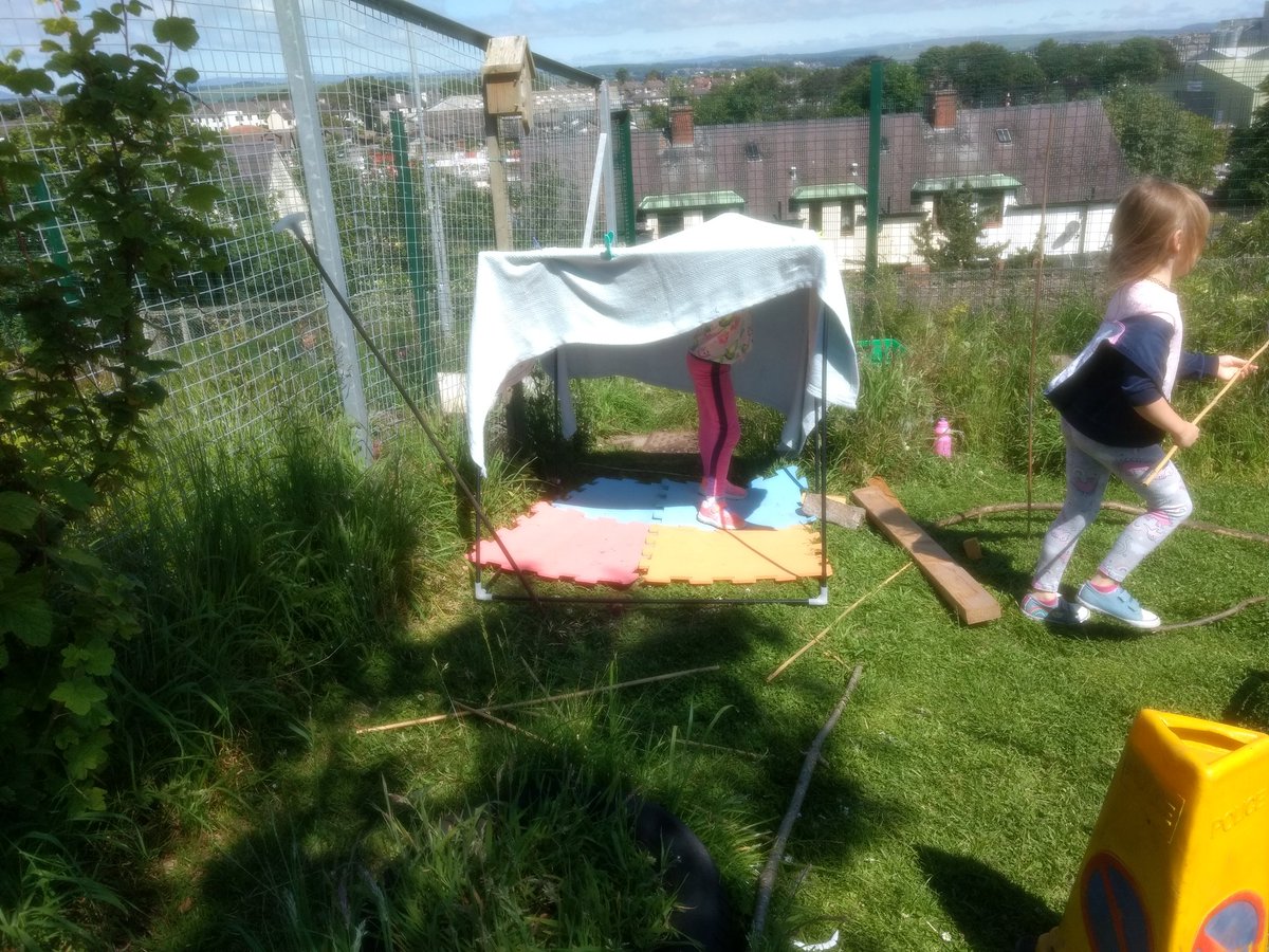 Den building on Ferryden's Fun morning, working together, sharing resources, problem solving and most importantly, having fun.