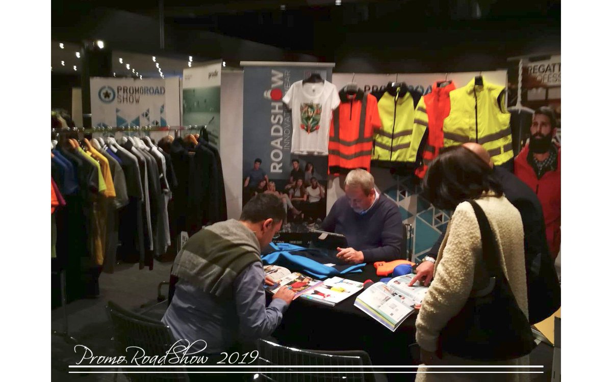PromoRoadShow's tweet photo. #ricordi #memories #emozioni #remember

Il #PromoRoadShow è passato anche da #Bari il 27 e 28 febbraio ed è stato un caldo #abbraccio!

#promoyourself #GoodBrandingIdeas #settorepromozionale #promozionale #pto #gadget #thankstoall #grazie #buonevacanze #cirivediamoasettembre https://t.co/Y3u3agFZOW