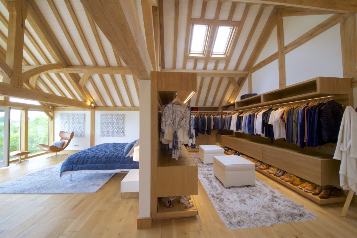 It's all in the details....
#homes #design #walkinwardrobes #velux #bespoke #oak