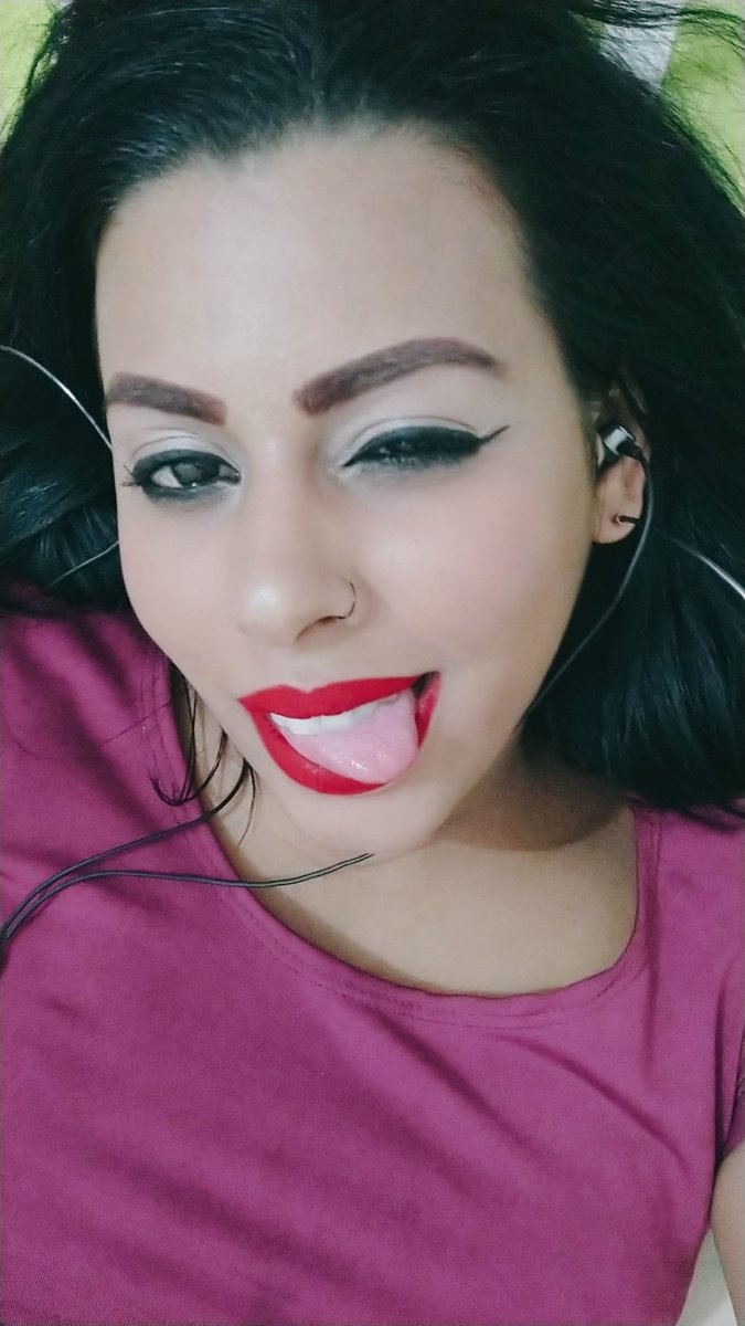 CapeliAmanda tweet picture