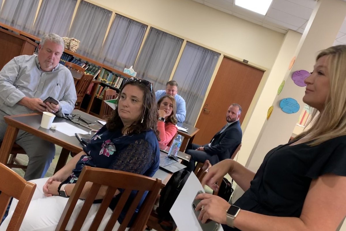 writenoelle's tweet photo. @drlanaluttrell sharing how she implemented her #GASL2016 knowledge into tangible action. The little things matter at a school. #AcademicPress #PastoralCare #TeenChoice https://t.co/HnjsVNRw1d