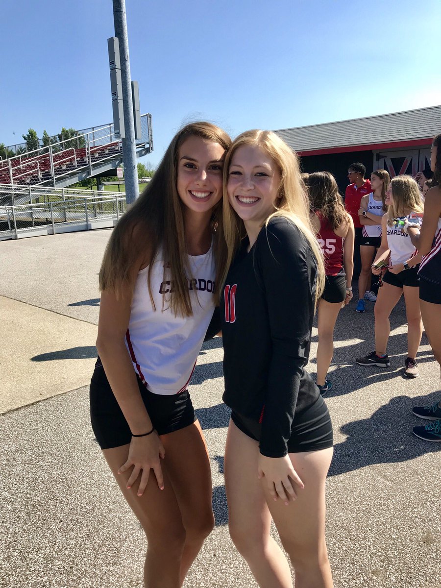 anna_t04's tweet photo. Happy birthday lil!!🎉💜 I love you so much girly and I hope you have the greatest day ever cuz you deserve it! Thanks for always making me laugh😊 make sure you and Sam come visit me next year💓💓💓 @LilliLivengood https://t.co/wpKPCIQZL2