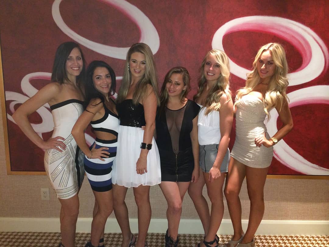 #BacheloretteTrip #BacheloretteVegas #PartyNights #VegasParty #VegasNightClubs #Wednesdaynight #GirlsNight #squad #humpday #Wednesday dlvr.it/R7JwVk