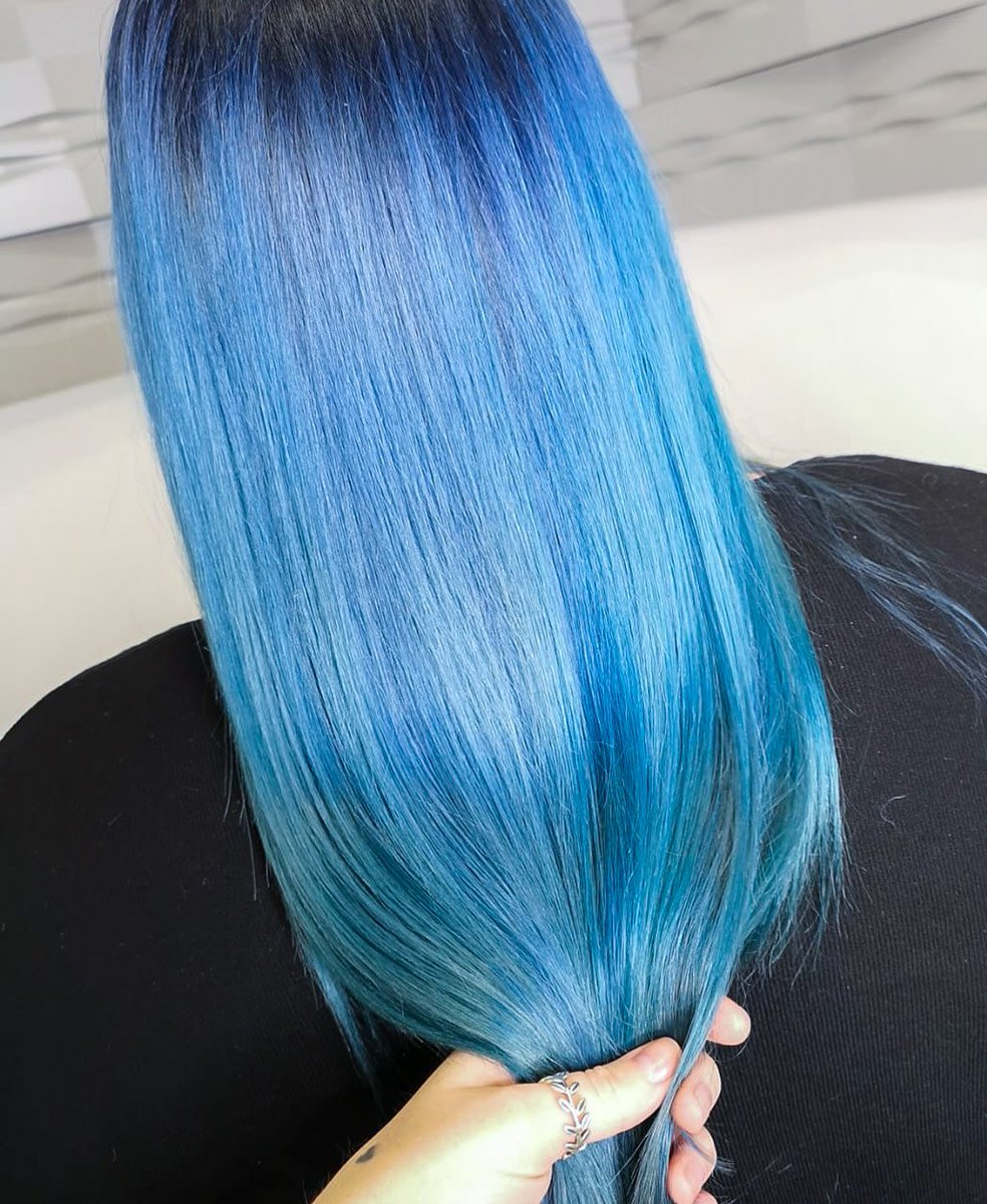 This stunning blue transformation by Abbi is incredible 😻 we love daring clients 👏 #bluehairdontcare #colourtransformation