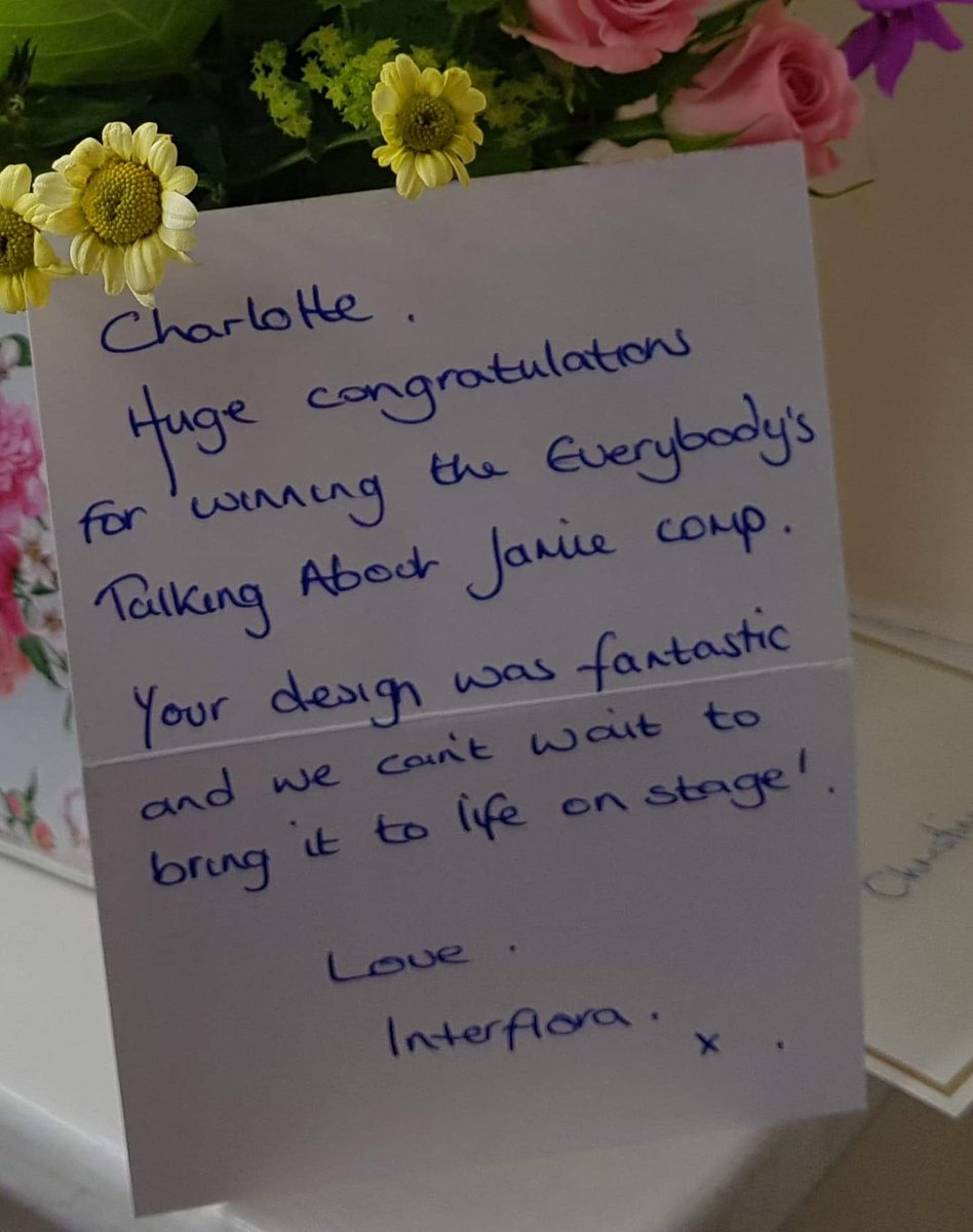 charlottemarow's tweet image. Thank you @JamieMusical for my WONDERFUL flowers from @InterfloraUK , can't wait to get started on creating the corsage for @LaytonWilliams 💙💙
#promnightspecial #JamieLondon