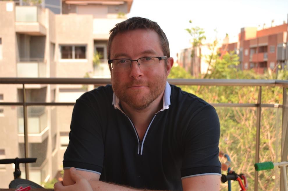 europeans_in's tweet photo. #Europeansin radio show Thursday 8.00 am @ https://t.co/LxEmVaux61 101.8 FM in BCN, 103.2 in Valles @GGregoire9 & A. Holden interview @matthewbennett journalist, founder of The Spain Report. Talking about Spanish media and the coverage of the Trial of Catalan separatists leaders. https://t.co/coBd1Cd3eD